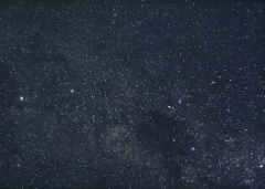 20110222 - 7x10s images at ISO400 - SMC 50mm f2.8 lens - 350D on fixed tripod